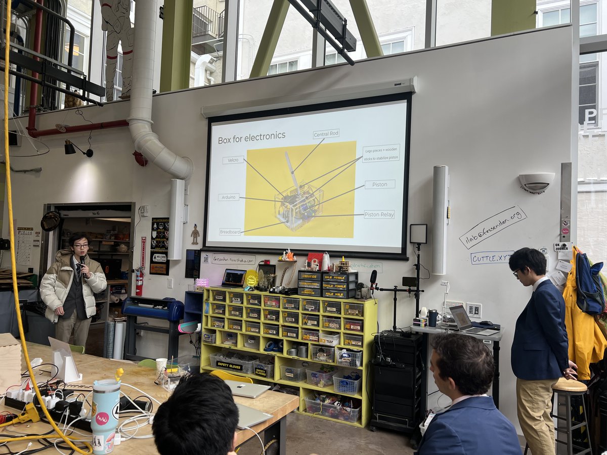 FessyiLab's tweet image. We had some very impressive Final Presentations from students in Mr. Danziger&apos;s @cdanzi613 8th and 9th grade science classes today and look forward to more of the same tomorrow! #makered #makerspace #buildtolearn #designthinking #pbl #publicspeaking