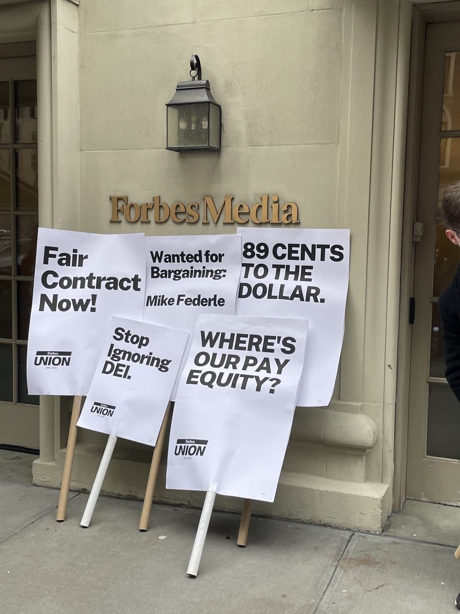 So proud of my @forbesunion colleagues for their inspiring, energizing rally to cap our historic 3 day walkout. Also this pic gives me chills.

Fair contract now, @Forbes! 

#FedUpWithForbes