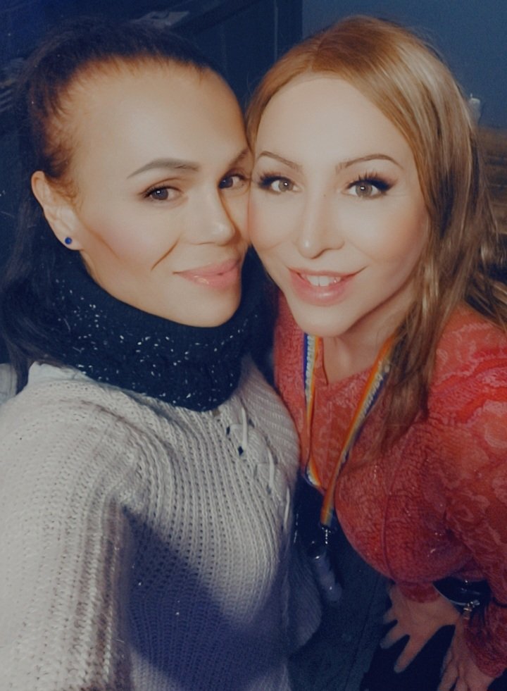 iamdeechanelle's tweet photo. X-clusive with @farrahmills https://t.co/zioDh1fOqh