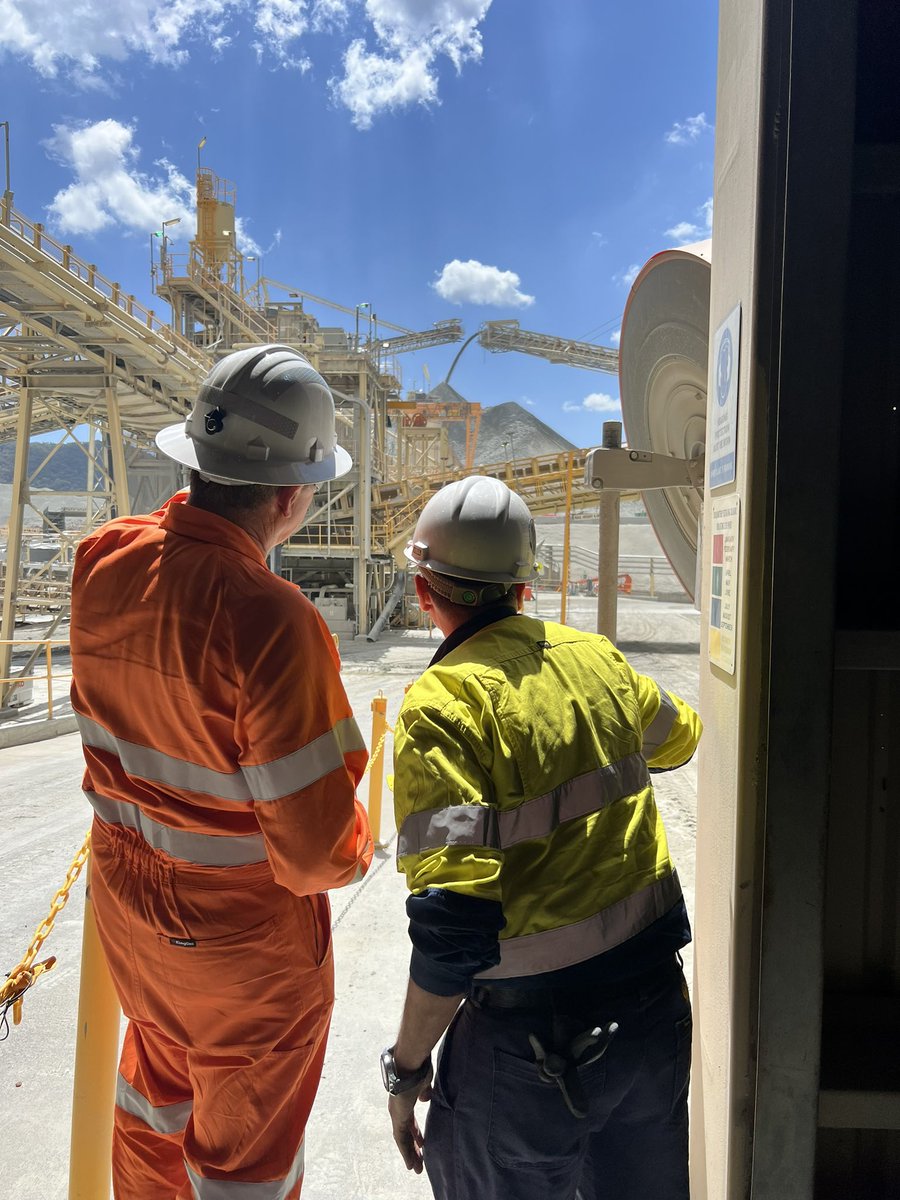 Huge thanks to the team at Newmont’s Cadia mine, near Orange for the underground tour. Cadia is one of Australia’s largest gold mining operations & also produces copper & molybdenum. A major employer & contributor to the prosperity of the region. @The_Nationals #lovegippsland