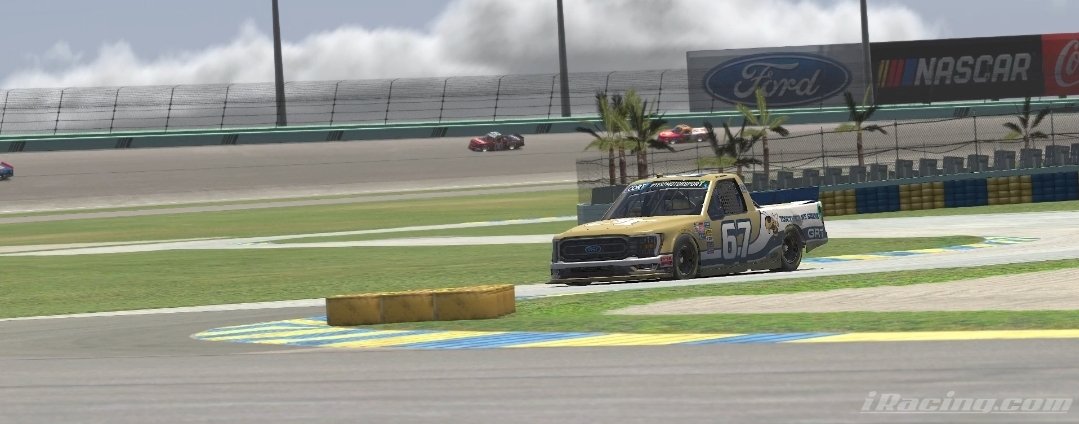 Yet another Florida victory for the granger racing team. Co grats to will on his hard earned Random Fantasy Bonus <a href="/CORTRacing/">CORT</a>
P19  will reichard