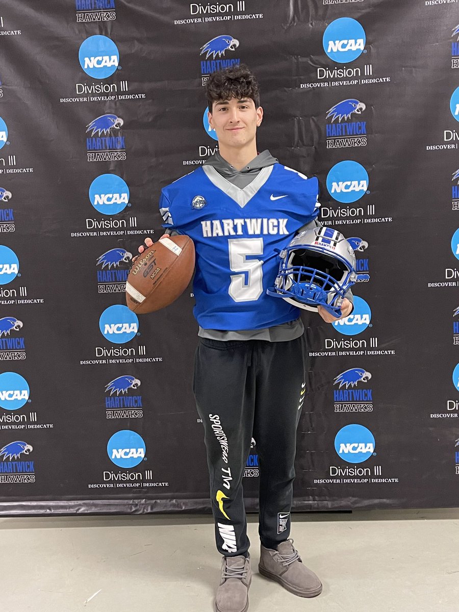 Tlbracchy's tweet image. After a great visit at @HartwickFball and great conversations with @CoachCarr16 and @CoachVreeland I would like to announce that I have been offered to continue my career at Hartwick. I would like to thank my family and friends for the support and the coaches for this opportunity