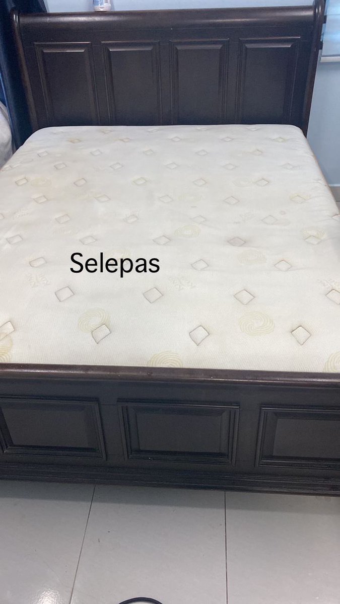 cikhanan56's tweet photo. Pakai cadar tapi bawah ada tompok2. 

No no no

Jangan izinkan bedbug menyinggah korang. Habis kulit cantik korang nanti

Sini tengok perubahan yg sy mampu lakukan. Tak sempurna tapi ada perubahan.

Say no to bedbug
Kotoran bertompok
Bau yang tak menyenangkan okeyh https://t.co/9hclBIVb81