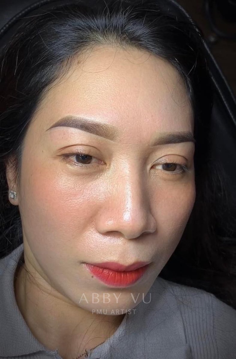Abbyvubrows251's tweet photo. Ombre Powder Brows are a great way to help keep your eyebrows looking shapely, full and refined.

#browtattoo #eyebrowtattoo #ombrebrows #shadingbrows #pmubrows #elpasopmubrows #elpasopmu #permanentmakeup #semipermanentmakeup #pmu #elpasotexas #elpasopmu https://t.co/NKufiPdrl1
