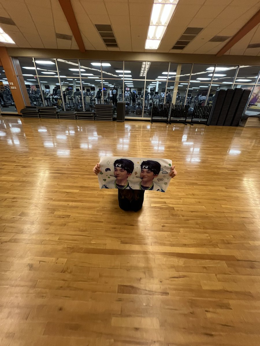 parkhanbingf's tweet photo. please let me in @arirang_ASC @EVNNE_official #ParkHanBin #박한빈 https://t.co/DW2BFgOCB9