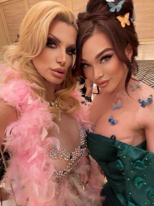 RT - Had a blast at the 2024 @avnawards Show with the absolute stunners 🌟 @OhItsEmmaRose @ChristianaCinn<a class="tags" target="_blank" title="On Twitter" href="/?out=eyJ0eXAiOiJKV1QiLCJhbGciOiJIUzUxMiJ9.eyJpYXQiOjE3MjExODE1OTUsImlzcyI6InR3cG9ybnN0YXJzLmNvbSIsIm5iZiI6MTcyMTE4MTU5NSwiZXhwIjoxNzUyNzE3NTk1LCJyZWRpcmVjdF91cmwiOiJodHRwczovL3R3aXR0ZXIuY29tL2F2bmF3YXJkcyJ9.2xh7o0zoG9KipSdP4AhLeW-fieNa36dJypj2araSDAIXUk2Vraf-6UMRWCDcJ0cejqwaM1NdddEKUiIcOtIwSQ">@avnawards</a><a href="/tag/avn"class="tags"><span>#avn</span></a><a href="/tag/avnshow"class="tags"><span>#avnshow</span></a><a href="/tag/avnawards2024"class="tags"><span>#avnawards2024</span></a>
