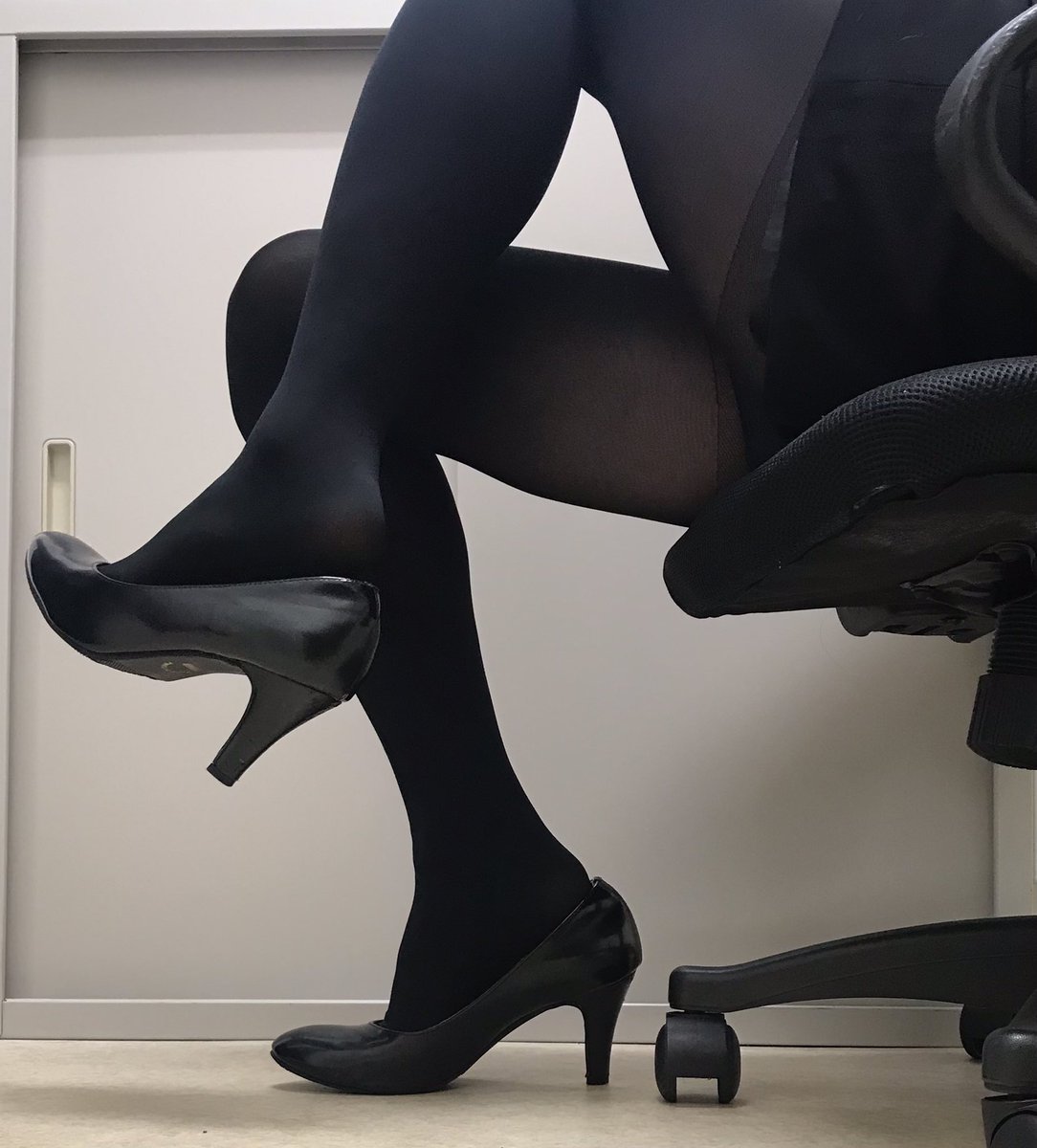 一条有香 tweet media