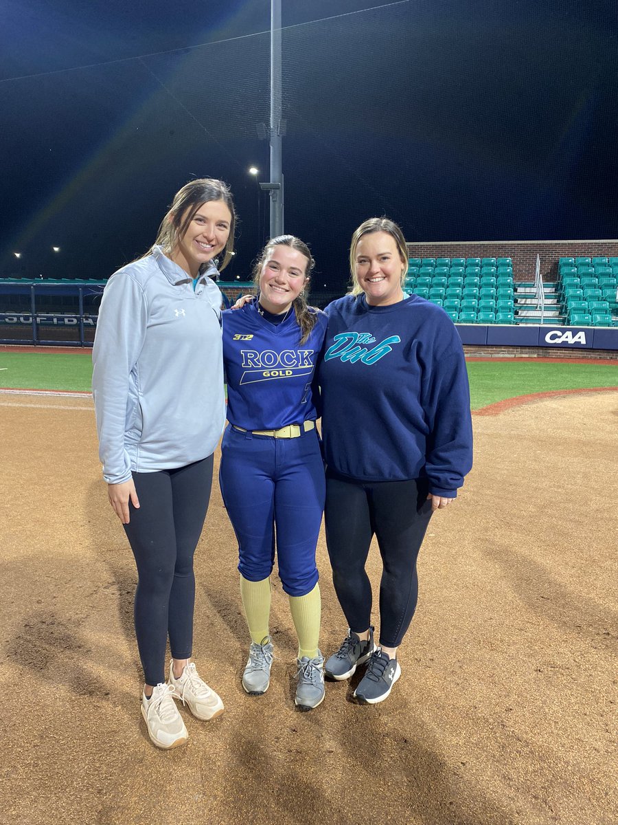 Kate Search (@kate_search07) on Twitter photo Great night tonight at a <a href="/UNCWsoftball/">UNCW Softball</a> clinic! Thank you so much to Coach Wade and Coach Abbey for taking the time to work with me! Can’t wait to be back!! <a href="/AshleyWadeUNCW/">Ashley Wade</a> <a href="/AbbeyLatham/">Abbey Latham</a> <a href="/tatumallen_00/">Tatum Allen</a> @CoyleGraci9831 <a href="/Aleigh_Godwin/">Aleigh Godwin</a> <a href="/RockGoldVA16U/">Rock Gold VA 16U 🥎</a> <a href="/ROCKGOLDVA/">ROCK GOLD VA ORG</a> Great night tonight at a <a href="/UNCWsoftball/">UNCW Softball</a> clinic! Thank you so much to Coach Wade and Coach Abbey for taking the time to work with me! Can’t wait to be back!! <a href="/AshleyWadeUNCW/">Ashley Wade</a> <a href="/AbbeyLatham/">Abbey Latham</a> <a href="/tatumallen_00/">Tatum Allen</a> @CoyleGraci9831 <a href="/Aleigh_Godwin/">Aleigh Godwin</a> <a href="/RockGoldVA16U/">Rock Gold VA 16U 🥎</a> <a href="/ROCKGOLDVA/">ROCK GOLD VA ORG</a>