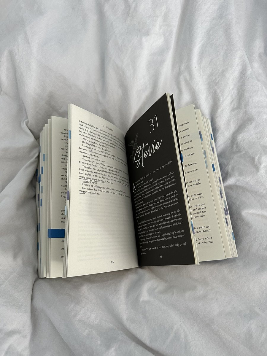 bookofdior's tweet photo. y’all i’m sorry i’m STILL not over this book https://t.co/OwzFLIKPGr