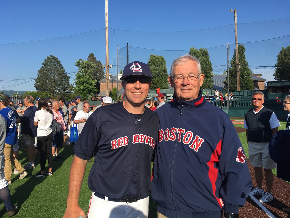 Coach Eddie Smith tweet media