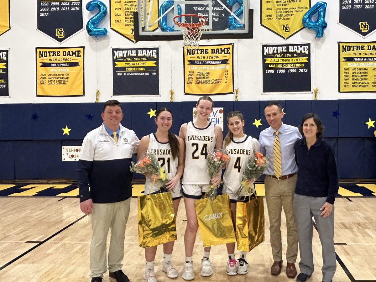 KathyCorpora's tweet photo. Filled with gratitude after an outstanding Senior Night celebration (and a 62-26 victory over Palisades!) A huge thank you to our Lady Crusaders, Team liaison @jennifer_zambo and all who helped to make it such a special evening! @ND_Crusaders https://t.co/rxik8V92cp