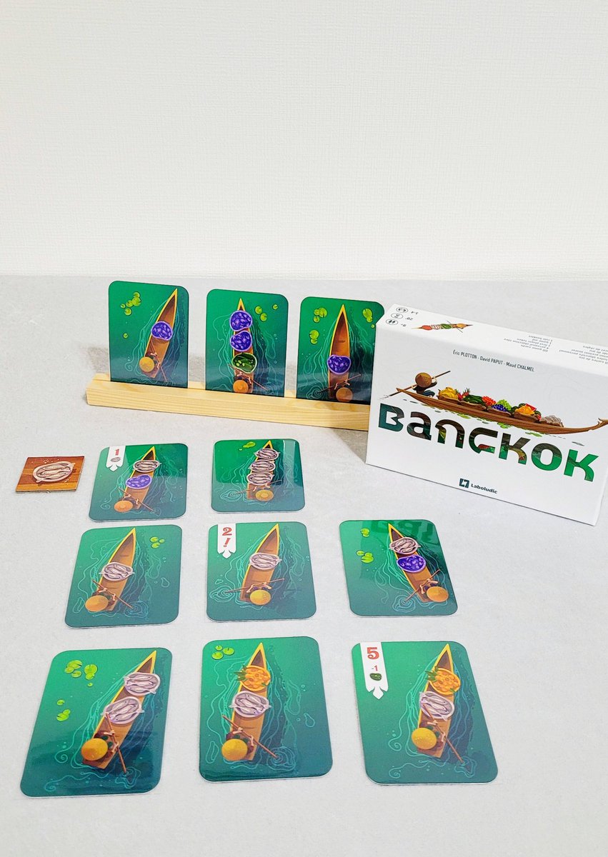 CaitlinErnest's tweet photo. #EricPlotton &amp; #DavidPaput's 'Bangkok' has you building your own floating market. Secret objectives influence which cards you decide to switch in/out and where you choose to add them, which adds a fun layer of strategy.
#Laboludic #MaudChalmel #ボードゲーム #BoardGames #TableTop https://t.co/1OttKogRAX