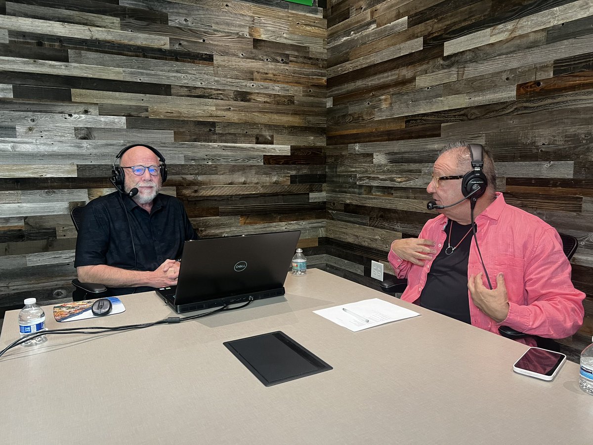 HowardFarran's tweet photo. Dr. Rick Kushner,  the founder and CEO of Comfort Dental with over 100 locations in eleven States, did an amazingly informative and educational podcast today on Dentistry Uncensored. I can’t wait to post it on this thread dedicated entirely to Rick’s Mean and Lean program for hygiene, overhead, and group on @Dentaltown Rick Kushner’s-Group Practice? https://t.co/4N2Bx22yMq @RickKushner1