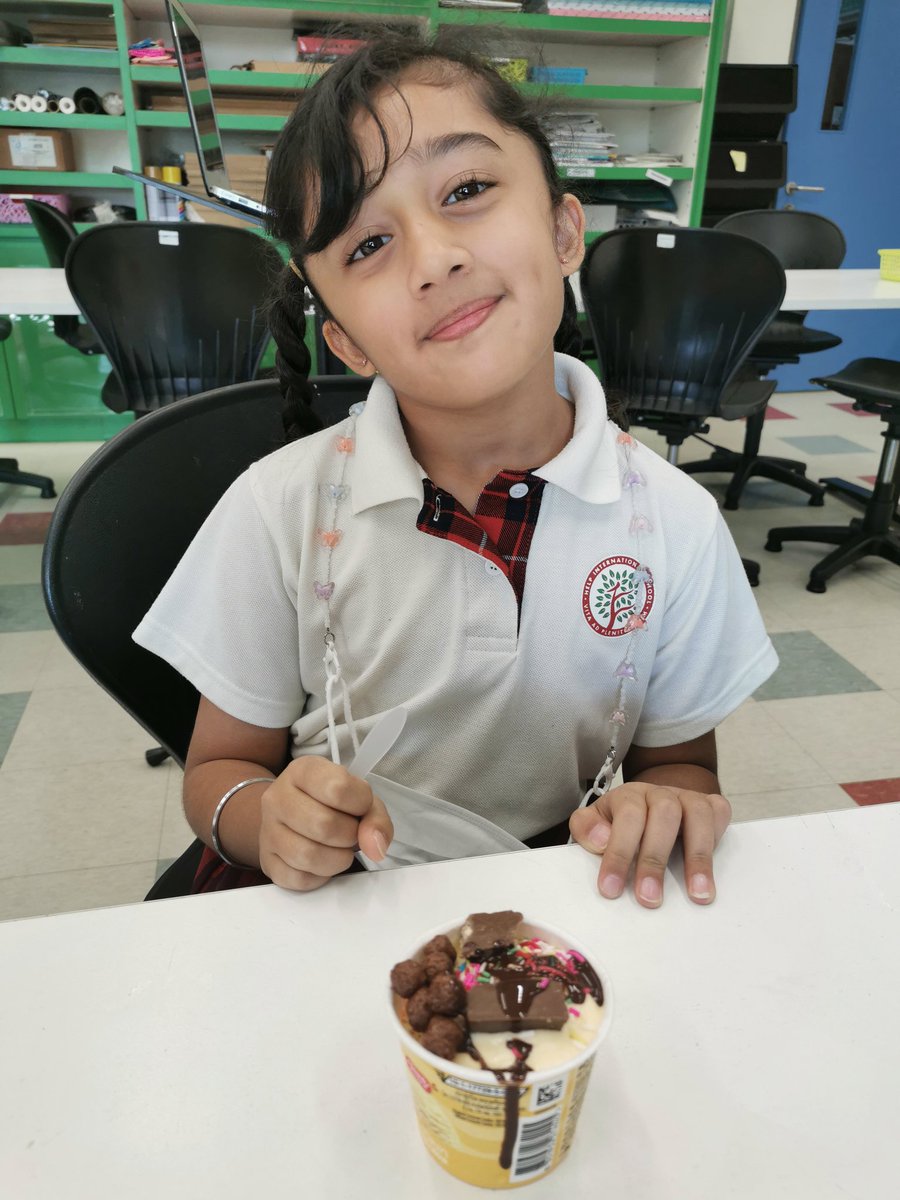 HISReadingTeam's tweet photo. The @HISReadingTeam had our graduation today with these amazing students we had the pleasure of journeying along with in their reading. Thank you parents, for joining us on zoom to celebrate them. And...as an added bonus, they got ICE-CREAM! #his_learning @HELPISKL https://t.co/HHy1HA9kQK