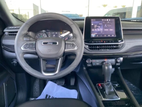 SangeraSubaru's tweet photo. Check out this sleek Pre-Owned 2022 Jeep Compass Latitude with just 13,181 miles! 🚙💨 Featuring lane departure, wireless phone connectivity, split folding rear seats, and more, this ride offers both style and comfort. Don't miss out: https://t.co/WRVklVd5Rn

#JEEP #compass https://t.co/eJYPdwxeVc