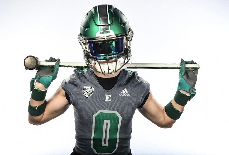 DrewRankin8's tweet photo. Had a great time over the weekend @EMUFB! Thanks @EMUFBRecruiting @FredReed_EMU @Coach_Collett @CoachOmli @CoachPrince7 @CoachSCoughlin @Coach_Creighton @M__Piatkowski @_CoachSteckel @Coach80Cj @SchillerWilson @CoachBenNeedham https://t.co/fYd8K3umuY