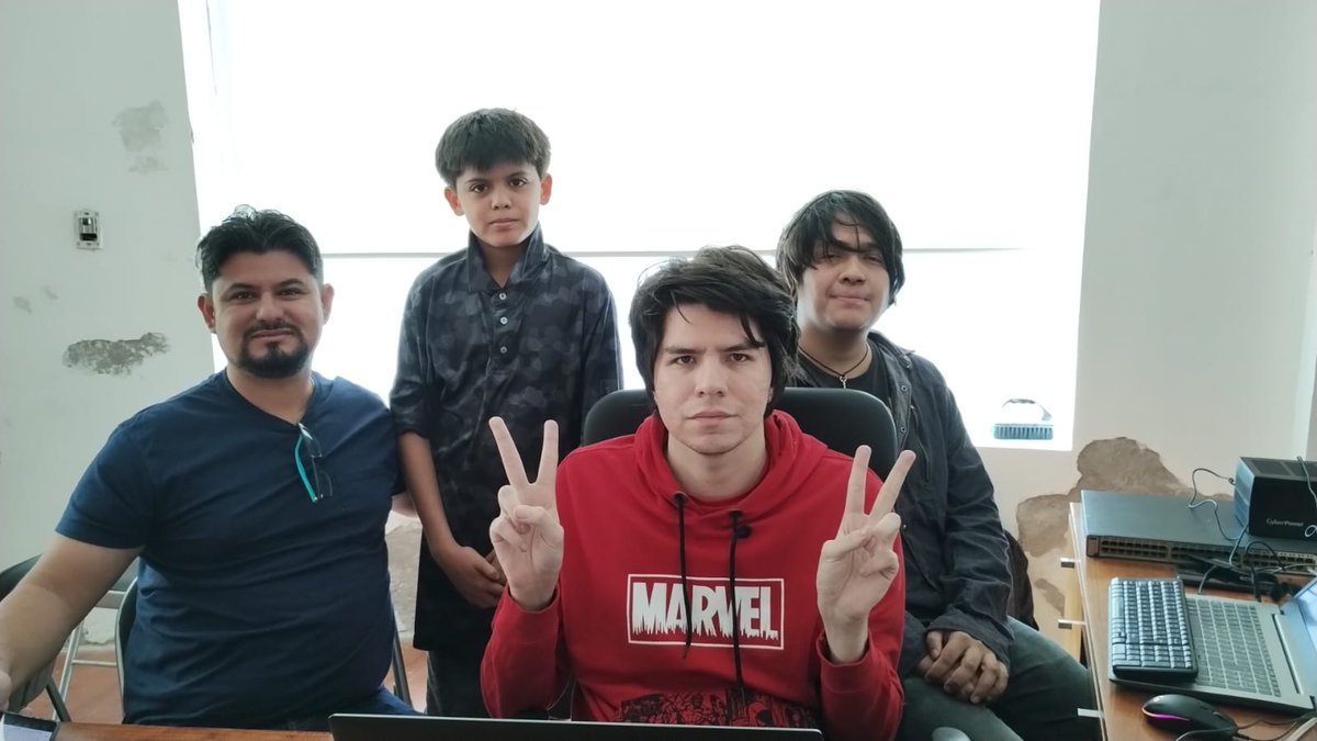 adalbertoi's tweet photo. El Global Game Jam 2024 ha sido una experiencia enriquecedora. Organizar la sede por segunda vez en la comunidad CODEVIN en Tepic, Nayarit, ha sido todo un logro. Mi agradecimiento a todos los participantes por su entusiasmo y compromiso excepcionales. https://t.co/d4M75pLT0Y