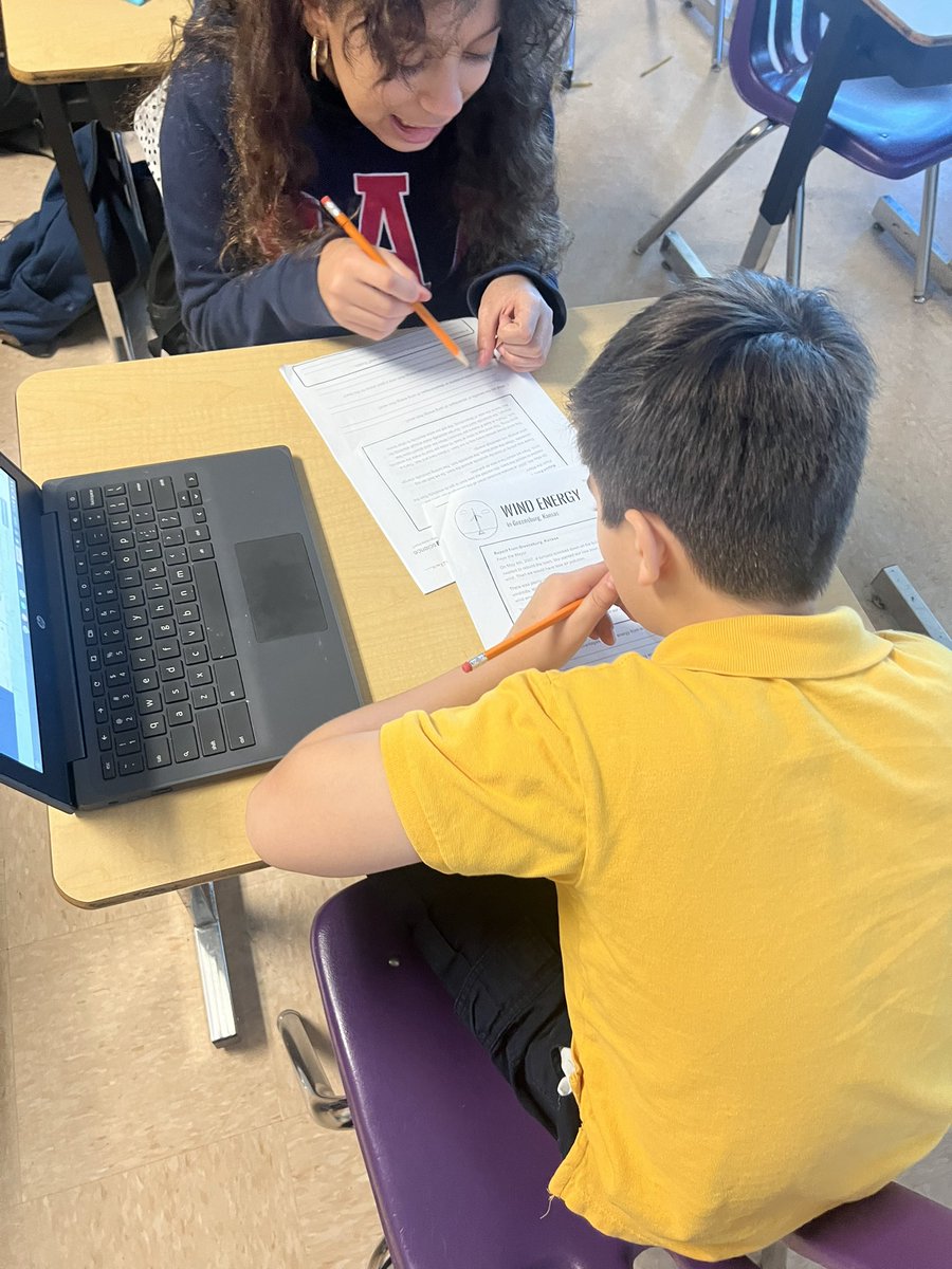 Jen_Teaches24's tweet photo. Tying energy and electricity together with a fun Mystery Science activity! Students investigated advantages/disadvantages of alternative energy sources and which would work best for their town!☀️💨💧💡 @ElbridgeGaleES #STEM https://t.co/Xj2VQwbJ9o
