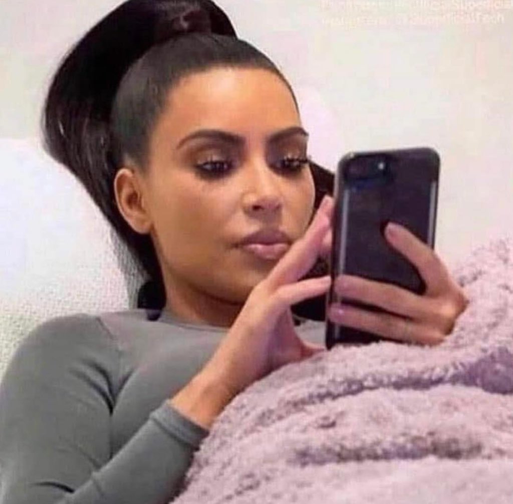 Yo, viendo una novela en TikTok en 32 partes