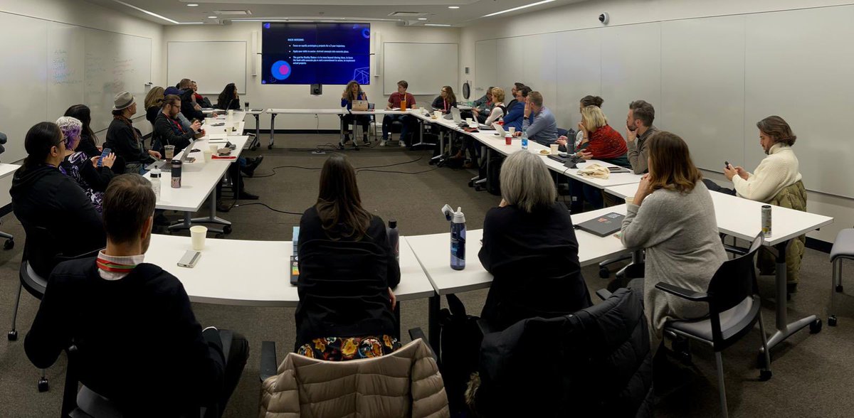 AGraylin's tweet image. The @mitrealityhack was a blast! So energizing to spend time with the OG #XR community and 500+ young hackers from around the world! What an honor to be a final round judge for these amazing teams. So much achieved by them in 2.5 days!!! 👍👍 And so rewarding brainstorming issues…