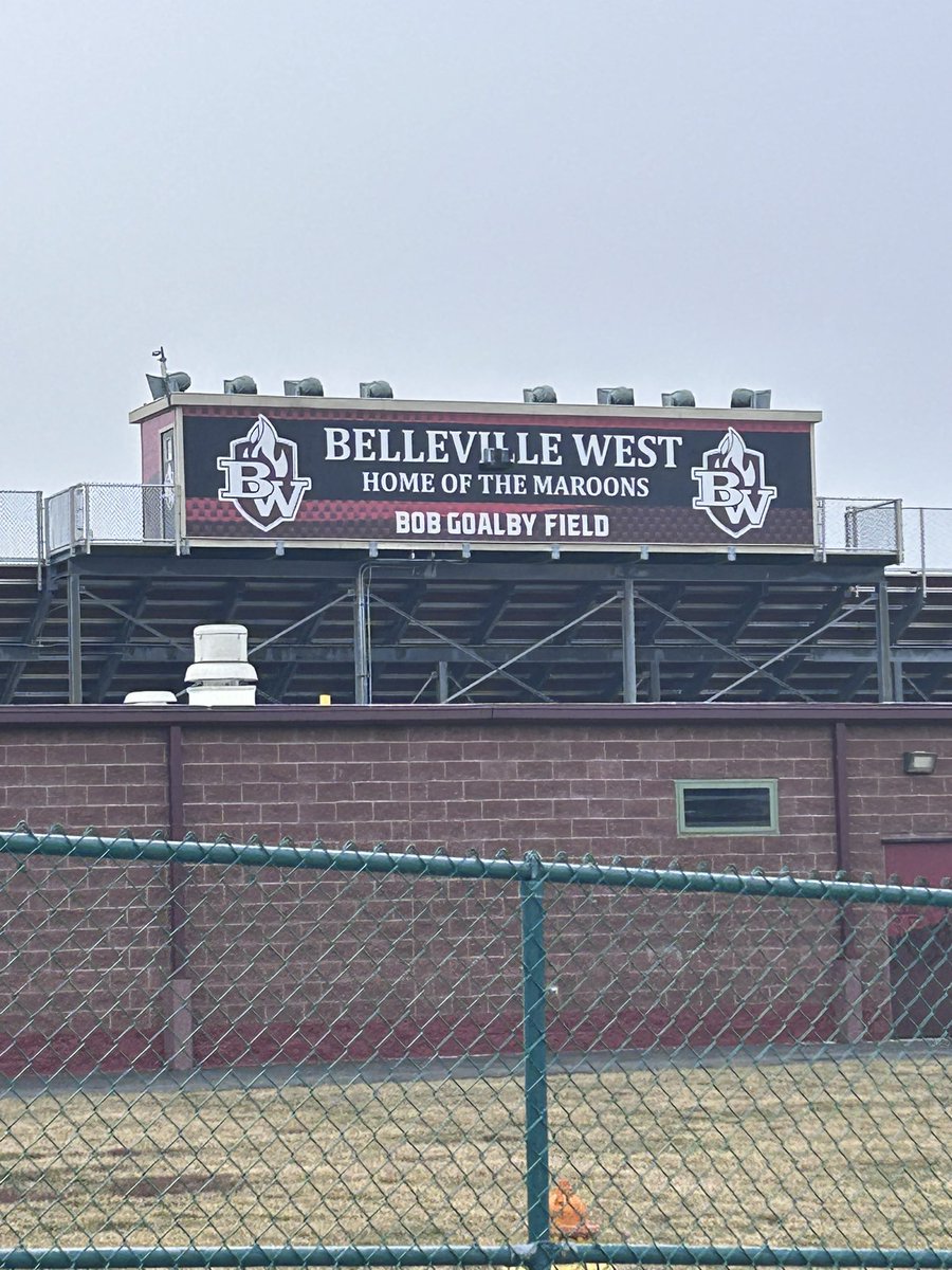 Enjoyed our time spent with @Ken_Turner_ over at @BellevilleWest1. He is building something special with the players in his building. #TheWood25 #Loyal2TheLou