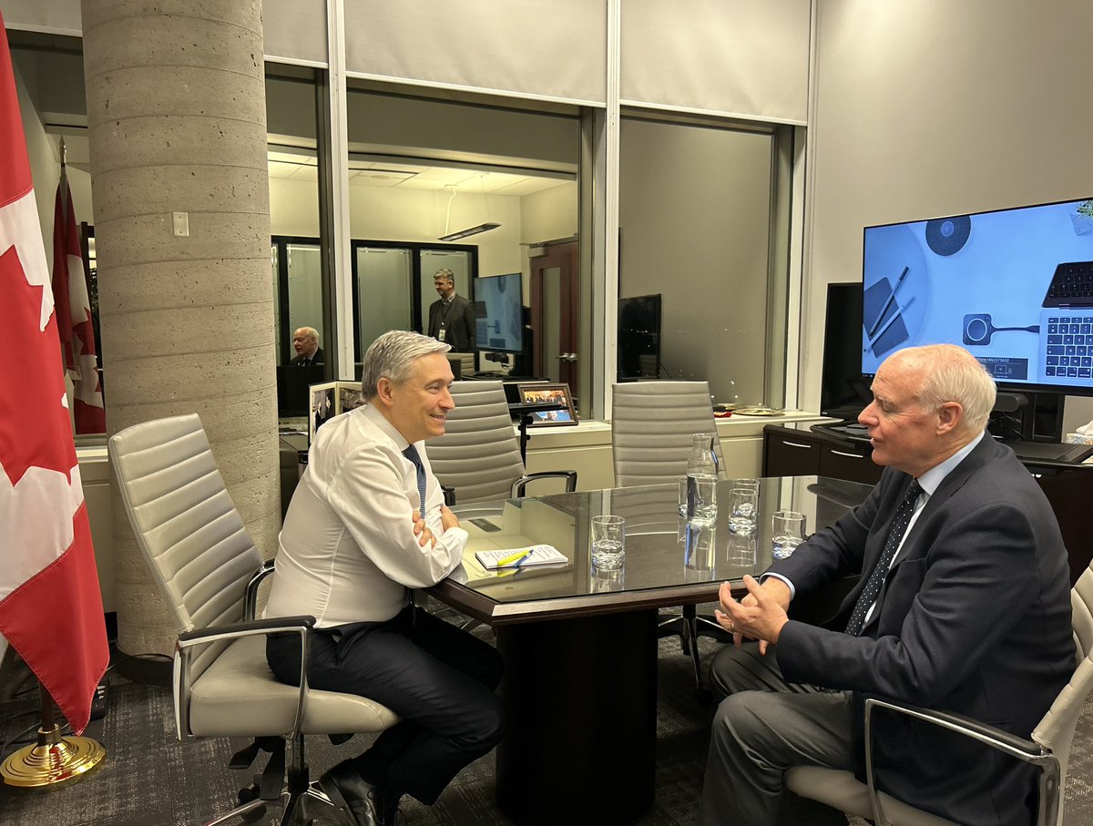 Wasting no time getting down to work on our Team Canada strategy. 

Today, I sat down with Perrin Beatty. As president of the Canadian Chamber of Commerce, he is uniquely positioned to highlight economic opportunities and challenges in 🇨🇦-🇺🇸 relations.