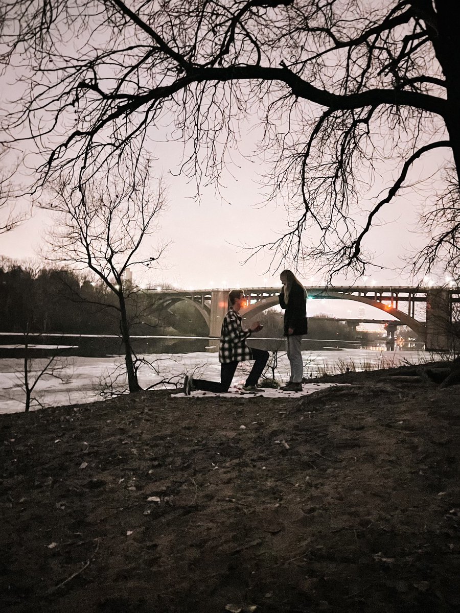SpurgeonMBB's tweet photo. We split in Minnesota. We lost, we won, we had great food, we celebrated an engagement, and we walked on water. Not bad for a business trip up North. Thank you, Minnesota! 

Also, huge shout out to the Erickson family for hosting us and providing an incredible meal. 

#Faithful https://t.co/FtwFROEtYB