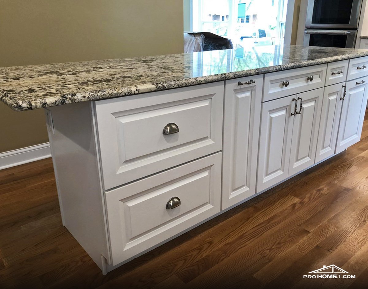 The veins & speckles on this island bring a whole new level of flair – like a kitchen runway moment you just have to witness. Ready to RSVP for a countertop extravaganza? 💃🏽😉💫 #KitchenGlam  #KitchenDrama #CountertopAdventures #kitchenremodel #kitchenisland #prohome1