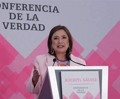 Resultó muy extraña la mañanera de Xóchitl: 
No hubo 'periodistas' a modo 
No insultó a nadie
No culpó al pasado
No preguntó cuánto gana Loret
No echó maromas para no responder
No inventó episodios de historia patria
No amenazó a la Suprema Corte y
No dijo mentiras
... ¿ Qué