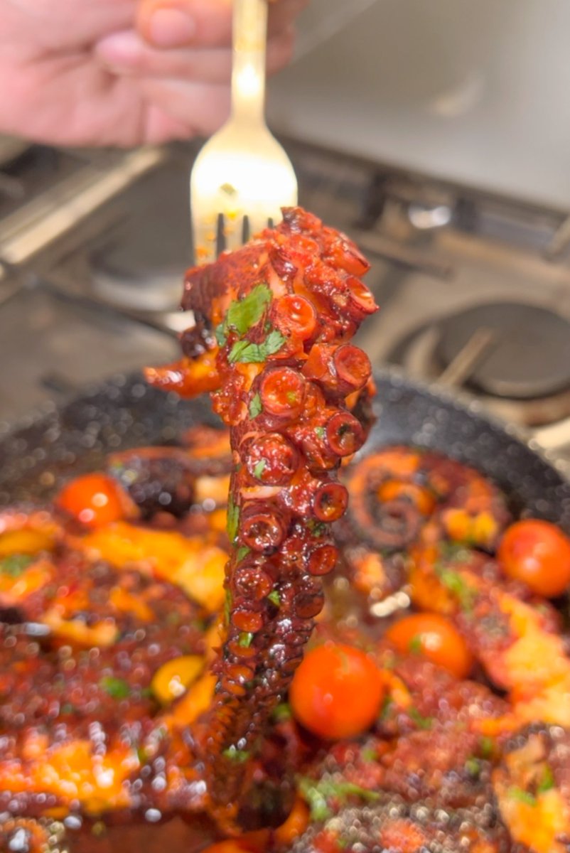 sintantacazuela's tweet photo. ⭐️Receta de pulpo como nunca antes la habían visto 🐙🔥

https://t.co/vwW4UH4b7x https://t.co/9NkKY1sTYM
