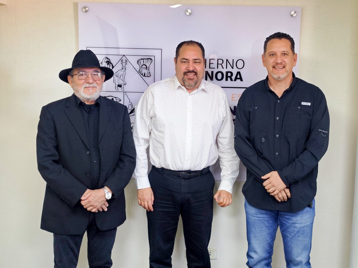 UES_MX's tweet photo. Por medio de un convenio de donación a través de la Comisión Estatal de Bienes y Concesiones @CEByCS, la Comisión del Deporte del Estado de Sonora @CODESONoficial cederá el campo deportivo que se ubica contiguo a la Unidad Académica Hermosillo de la @UES_MX, en la colonia Apolo. https://t.co/h9KTU6fkZo