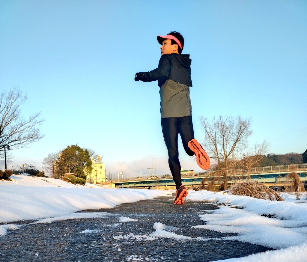 murdar_s's tweet photo. 雪祭りは終わって凍結祭り(コケた)
#CloudVenture
#On
#田辺城
#garmin #beatyesterday https://t.co/cmMs4nDAeL