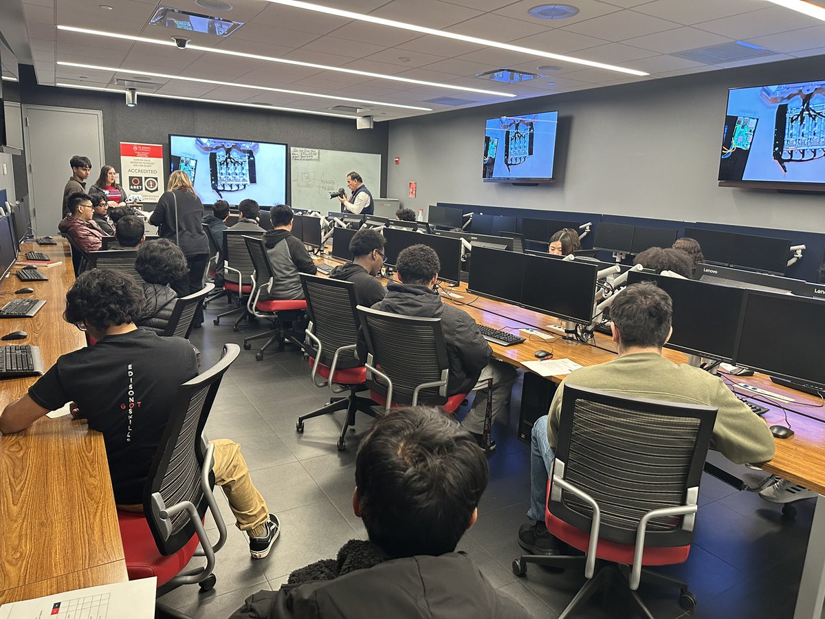 Thank you @StJohnsU for having our @SkillsUSA members this weekend at your Capture the Flag event. We had a great time competing and touring the Cyber/IT labs at the school. #EdisonGotSkills @EdisonCTE @tweetCTE @Dr_JVanEss