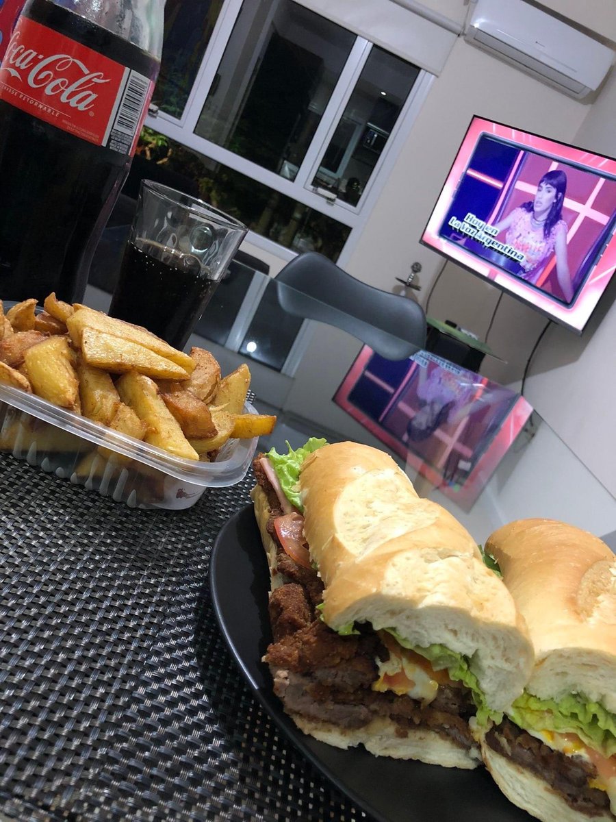 indirectasofi's tweet photo. una cita asi😍 https://t.co/E3iwSK1doV