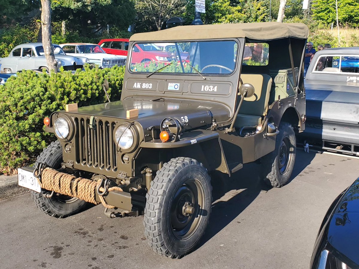 mopars_and_more's tweet photo. #millitary #millitarymonday #millitaryvehicle #jeep #willys #jeepwillys #1940sjeep #1940swillys #chevrolet #chevroletcmp #stewartstevenson #stewartstevensonm1078 https://t.co/RnzWKfmzl6