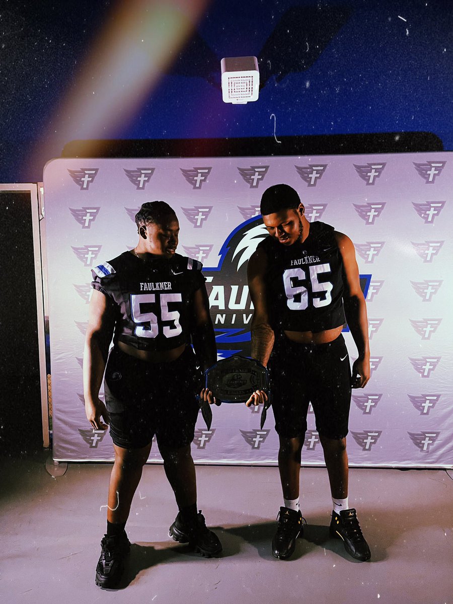 planders21's tweet photo. Great visit with @FaulknerFTBL @CoachSkinner72 @coachkhalilp @MaxPreps @LinemanMjf @DexPreps https://t.co/fGcmyJhS2F