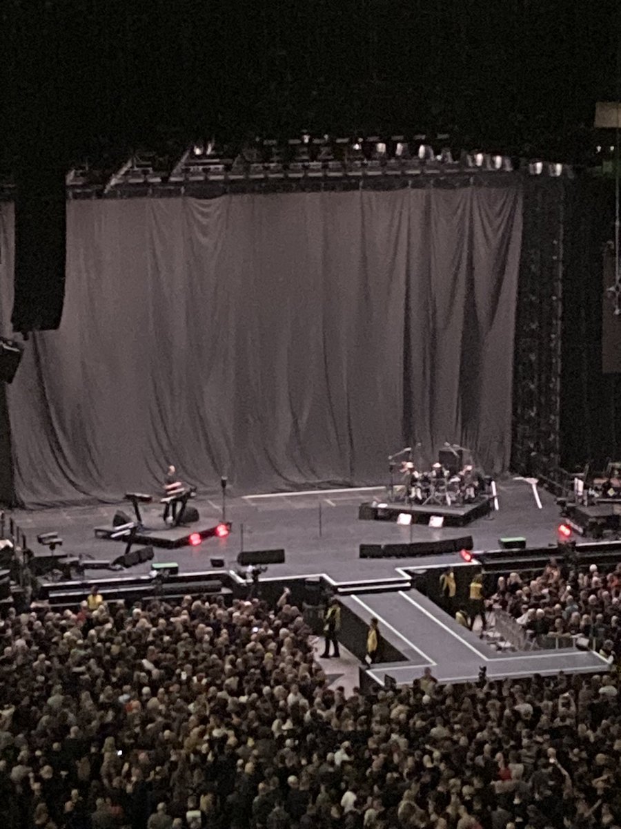 Depeche Mode in Manchester tonight, drums and synths are all you need.