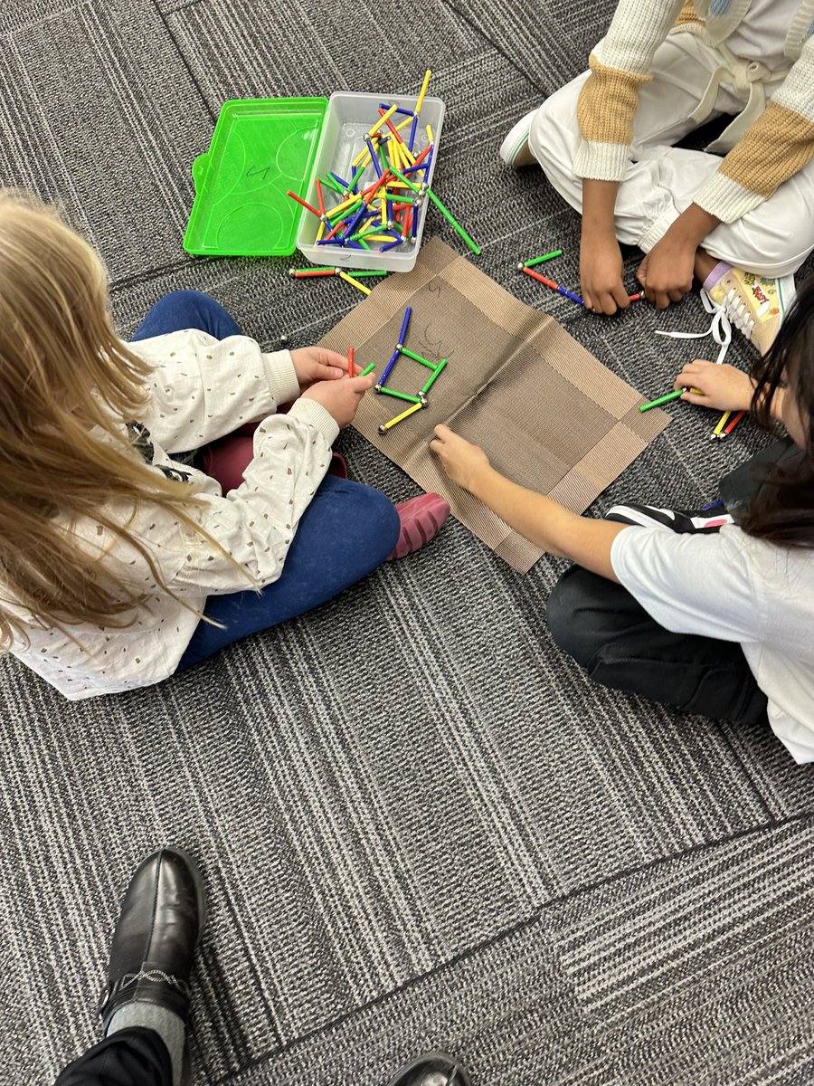 tmcgee2245's tweet image. #day96 #fulldayoflearning @tmcgee2245 @OPS_WilsonFocus @GoNoodle ❤️ #funwithmagnets