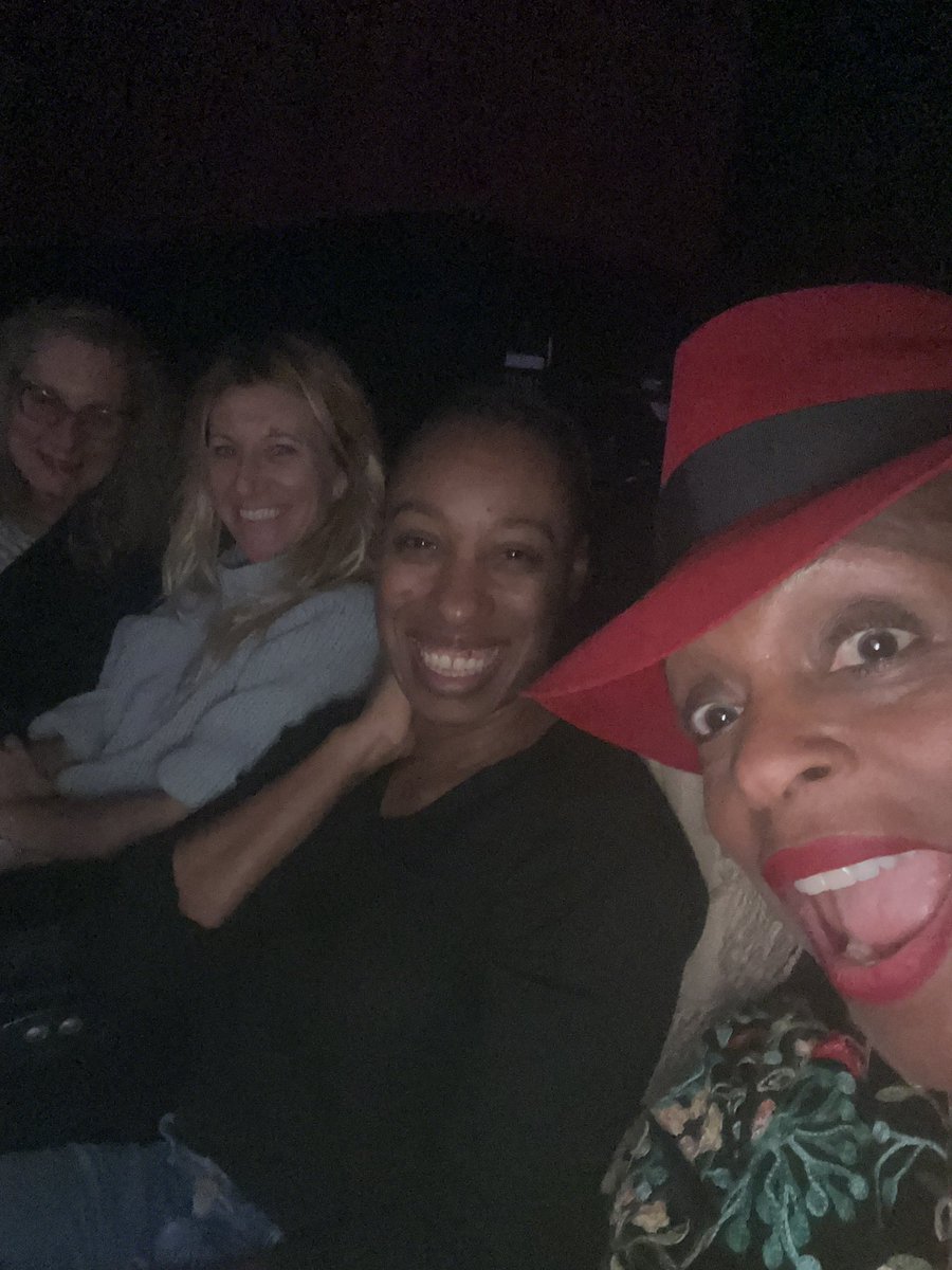 RevJacquiLewis's tweet photo. When you see the movie “Origin” 3 times because your friend @aunjanuejlt is in it. NOW that’s called LOVE ✊🏾❤️💋
#MiddleChurch #OriginIsAMustSee https://t.co/POVerPVGHB