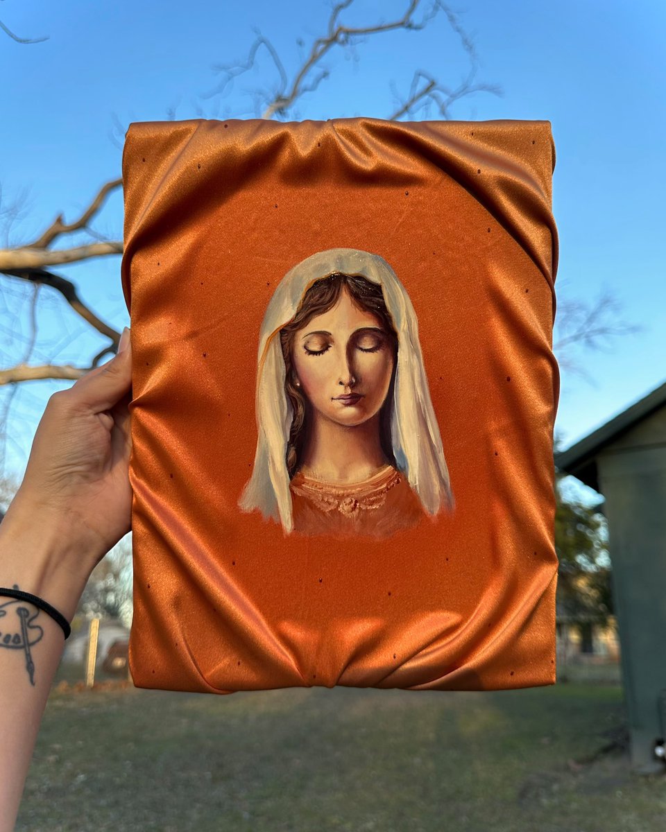 chechee__'s tweet image. Update I’m done with this beauty 

I was lucky enough to finish this before while the sun was setting ☀️