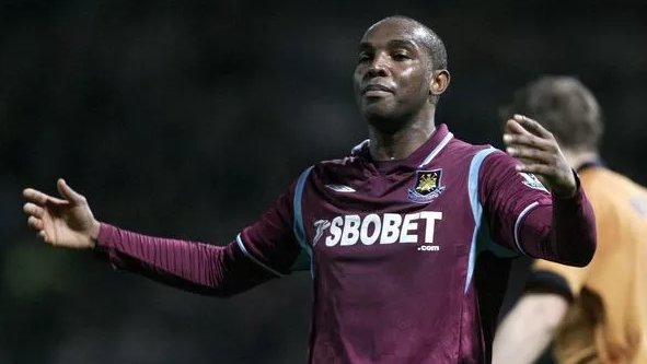 premlgeplayers's tweet image. =2315. Benedict &quot;Benni&quot; McCARTHY

Forward - 12.11.77 - SAF (79/31)

Prem Debut:
19/08/2006 (Portsmouth vs. BLACKBURN ROVERS, L 3-0)

Prem Clubs:
Blackburn Rovers (06-10), West Ham United (10-11)

Prem Apps: 120
Prem Goals: 37