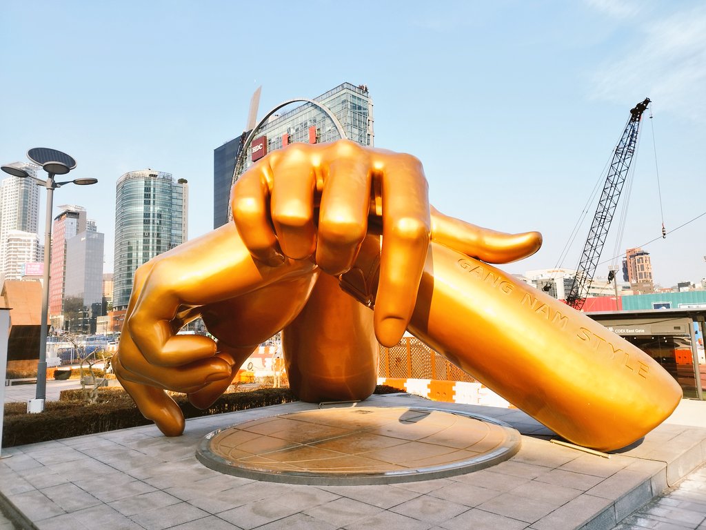 pizza20100522's tweet image. 今回の韓国出張は一緒に行ったメンバーが最高すぎてほんとに良かったです✿濃い話ができました😀
チーム内壁打ちミーティング、取引所＆ファンドと打ち合わせという感じでした。
短期間でセットアップしてくれた韓国メンバーに感謝！감사。

#CROSSVALUEChain #Senet