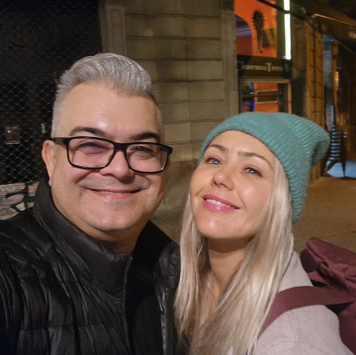 chris_neto's tweet photo. So happy to have run into  @IAMRACHAEL_AV tonight. #ise2024 #avtweeps https://t.co/yvQ9xMTVIN