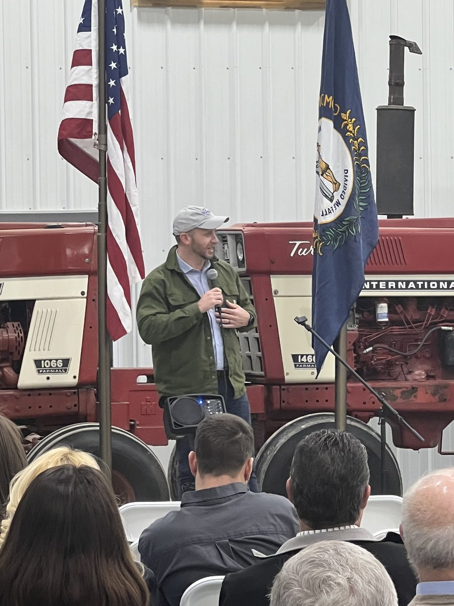zleftwich's tweet photo. Good to see @JShellKY in LaRue County tonight! District 24 is excited to send @bivensfarms to Frankfort! https://t.co/Pyy3kmkvoq