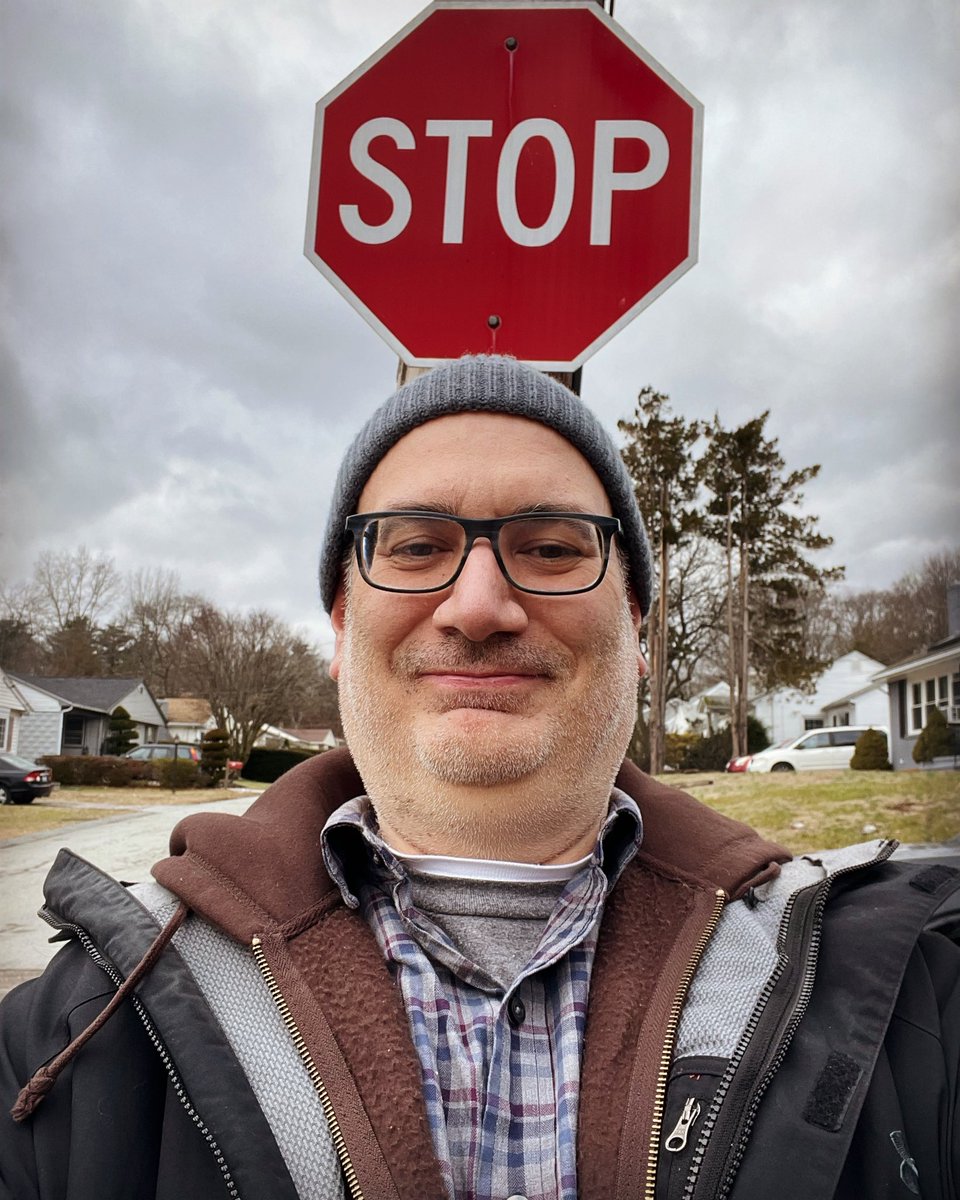 STOP &amp; register with 2✌️days ’til Jan 31. RI go to vote.ri.gov now!