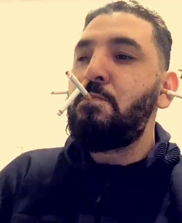 srixOM_'s tweet photo. 🚨🚨 L’Olympique de Marseille serait ouvert à un départ de Mohammed Henni au mercato hivernal !! 🔥
Prix demande environ 15€
#TeamOM #MeractOM https://t.co/gy6JCqIB11