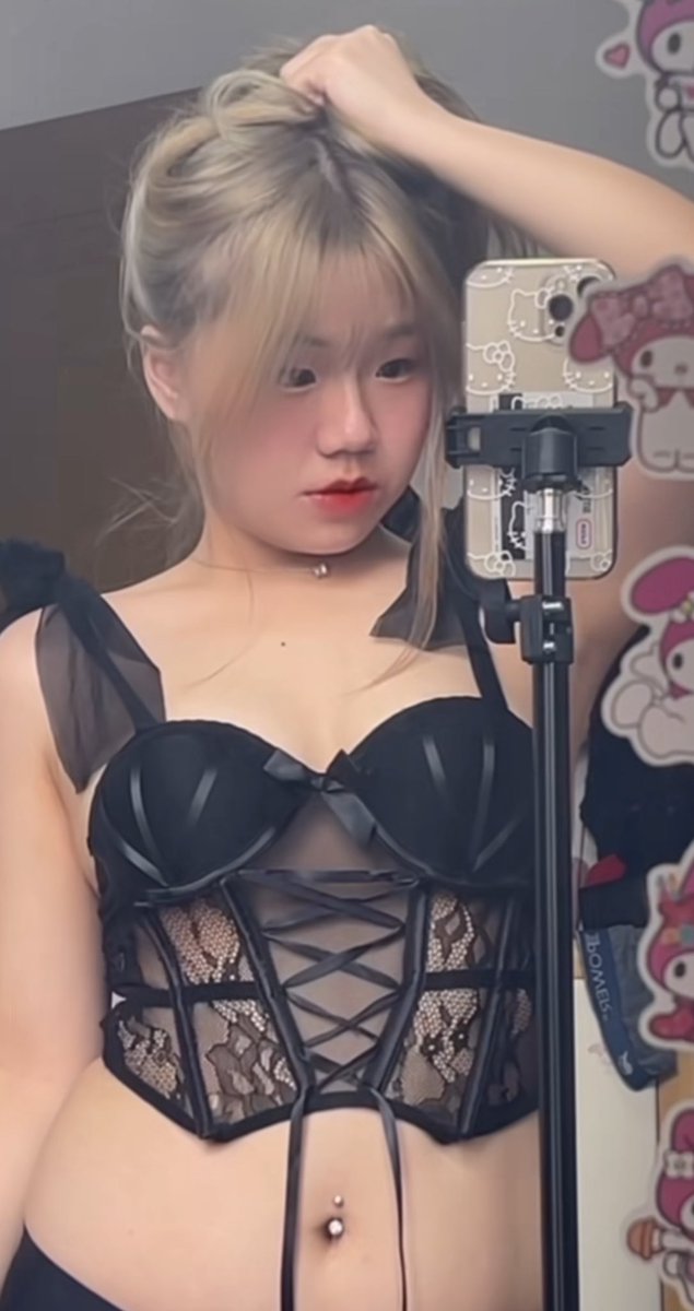 strike00702's tweet photo. 微胖？ https://t.co/wTrKZwgjdC
