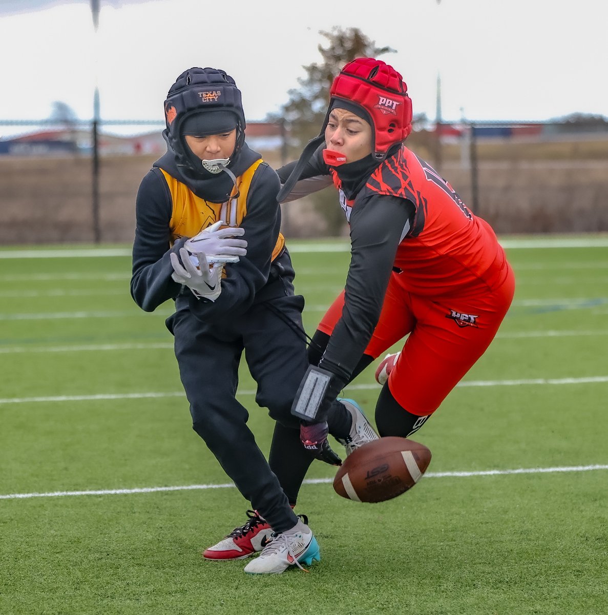 PptElite's tweet photo. The game is played with passion but won with inches!
We Are The Elite 🔥🏈
#pptelite #homeoftheelite
#7v7 #7v7szn #7v7football https://t.co/qliscCtvRf