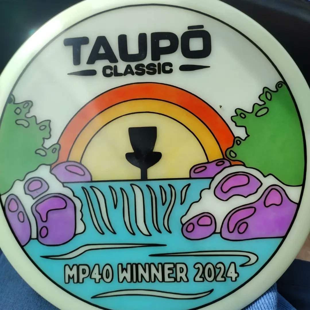 MP40 Taupo Classic Champion! 

#NewZealand #DiscGolf
<a href="/dgadiscgolf/">DGA Disc Golf</a> <a href="/upperparkdg/">Upper Park Disc Golf</a>