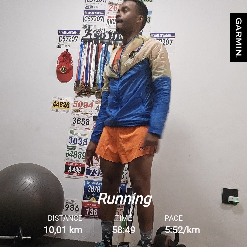 Ricardo__Africa's tweet photo. Recovery after @JCMarathon 
#Adreachalex10k
#alexandratownship
#RunAlex
#watermelonGang
#TrapnLos 
#Reasonable
#killmadoloGang
#StylishRunner
#RicMadlisa https://t.co/u6U8KELk6P